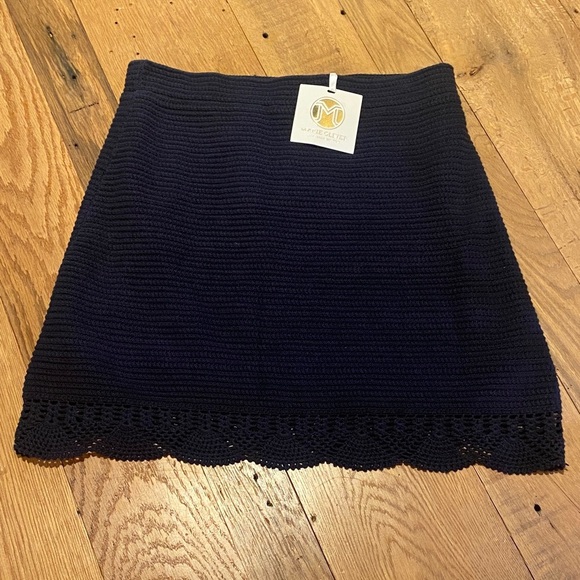 Marie Oliver Cotton Crocheted Scalloped Hem  Navy Skirt Size Medium - Picture 2 of 13